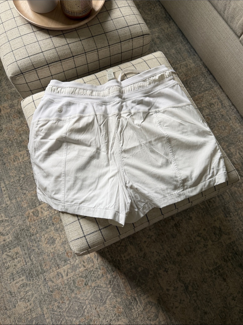 Lululemon studio shorts, white, size 8 - Picture 3 of 3